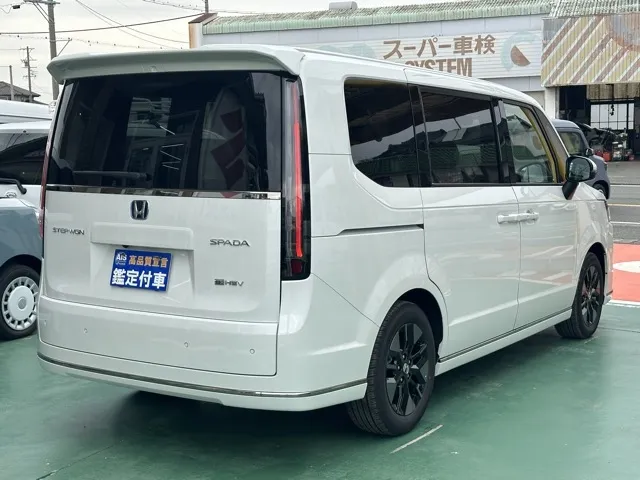 ステップワゴン(ホンダ)e・HEVスパーダ 7人登録済未使用車 16