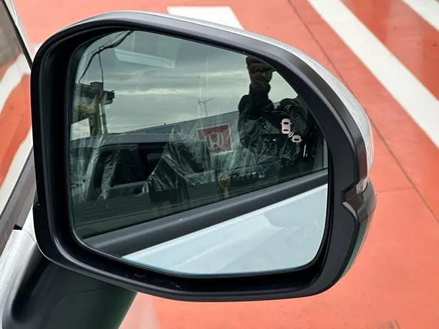 ステップワゴン(ホンダ)e・HEVスパーダ 7人登録済未使用車 18