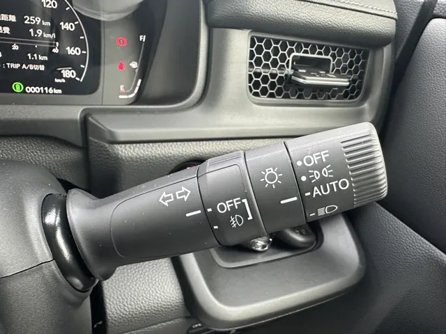 ステップワゴン(ホンダ)e・HEVスパーダ 7人登録済未使用車 24