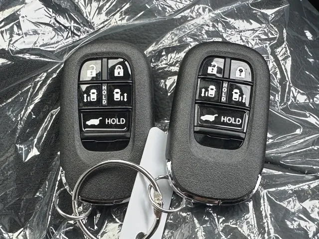 ステップワゴン(ホンダ)e・HEVスパーダ 7人登録済未使用車 27