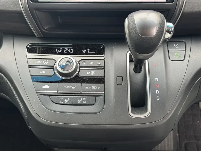 フリード(ホンダ)G BLACK STYLEレンタＵＰ 15