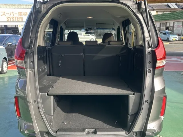 フリード(ホンダ)ハイブリッドGディーラ-試乗車 9