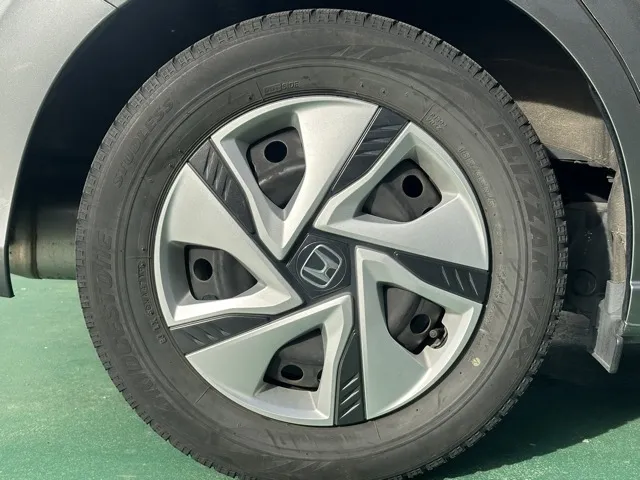 フリード(ホンダ)ハイブリッドGディーラ-試乗車 13