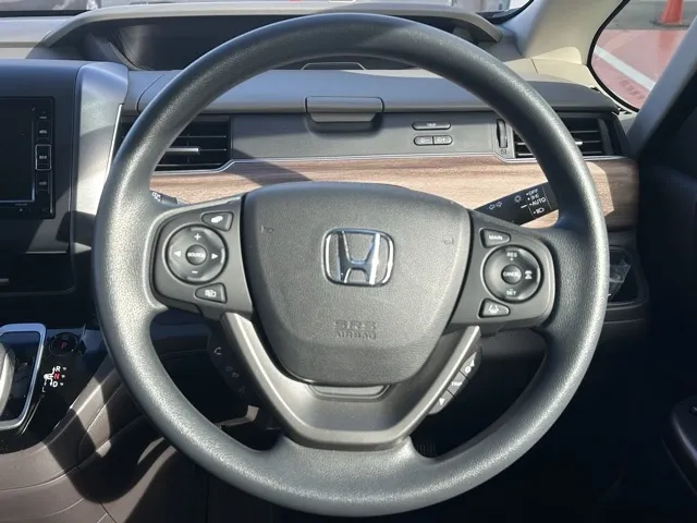 フリード(ホンダ)ハイブリッドGディーラ-試乗車 6
