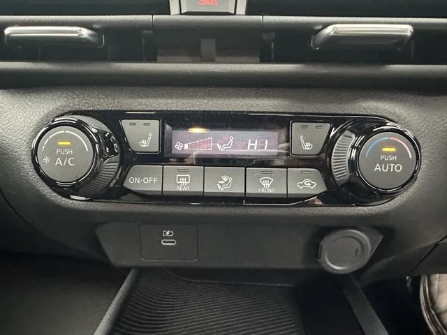 オーラ(ニッサン)ニスモ中古車 16