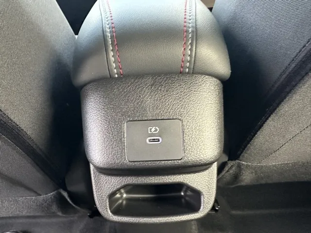 オーラ(ニッサン)ニスモ チューンドeパワー 寒冷地 4WD登録済未使用車 5