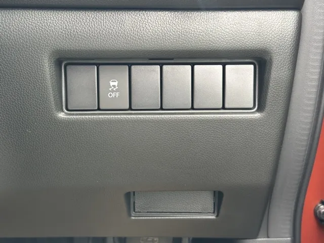 スイフト(スズキ)ベースグレード　セーフティサポート非装着車 MT登録済未使用車 12