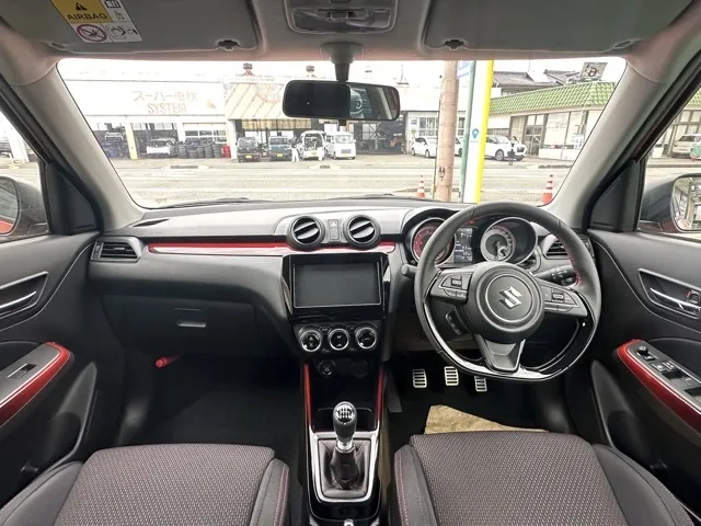 スイフト(スズキ)ベースグレード　セーフティサポート非装着車 MT登録済未使用車 5