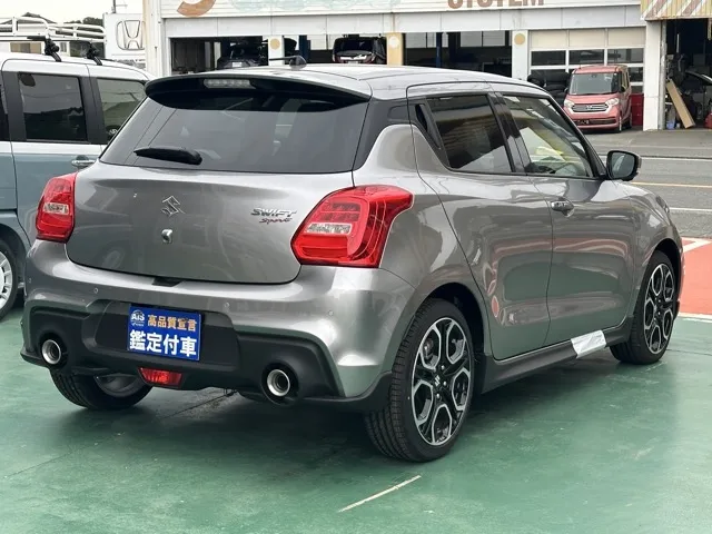 スイフト(スズキ)ベースグレード　セーフティパッケージ 全方位カメラ MT登録済未使用車 10