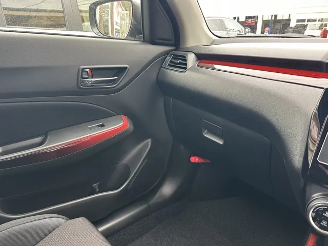 スイフト(スズキ)ベースグレード　セーフティパッケージ 全方位カメラ MT登録済未使用車 19