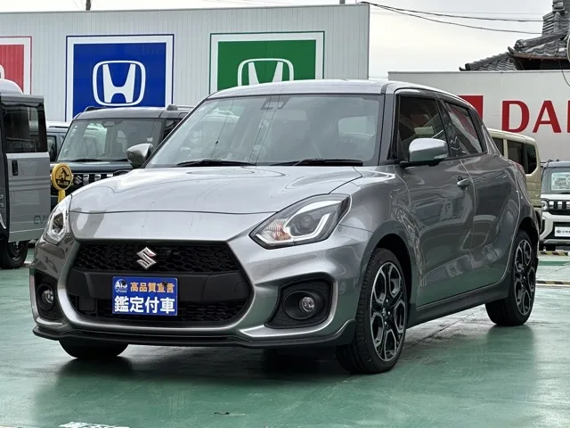スイフト(スズキ)ベースグレード　セーフティパッケージ 全方位カメラ MT登録済未使用車 1