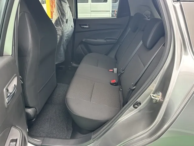 スイフト(スズキ)ベースグレード　セーフティパッケージ 全方位カメラ MT登録済未使用車 4