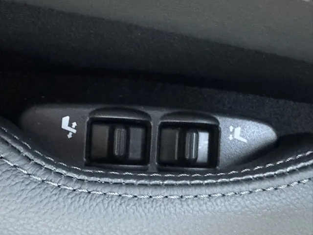 フェアレディZ(ニッサン)バージョンT AT中古車 17