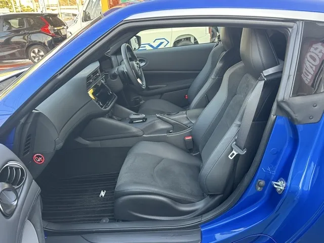 フェアレディZ(ニッサン)バージョンT AT中古車 3