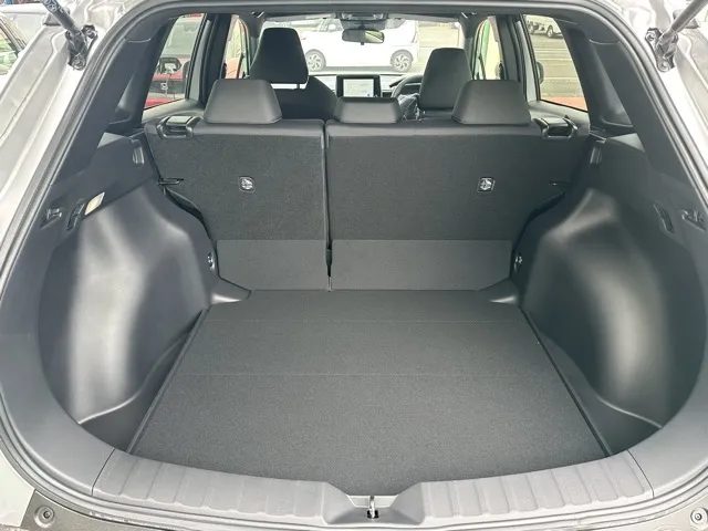 カローラ(トヨタ)ハイブリッドG登録済未使用車 8