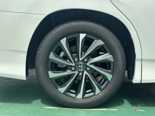 ヴォクシー(トヨタ)ハイブリッドS-Z 7人 プロジェクター式LED DVD登録済未使用車 15