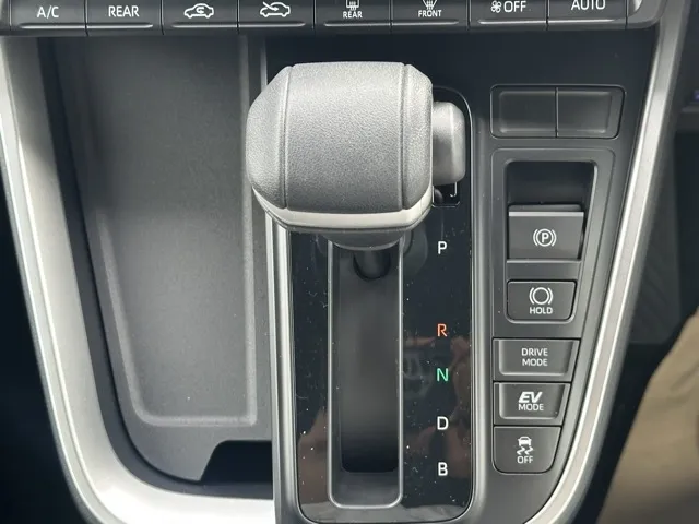 ヴォクシー(トヨタ)ハイブリッドS-Z 7人 プロジェクター式LED DVD登録済未使用車 17