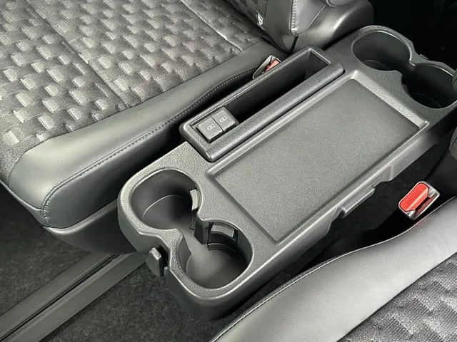 ヴォクシー(トヨタ)ハイブリッドS-Z 7人 プロジェクター式LED DVD登録済未使用車 10