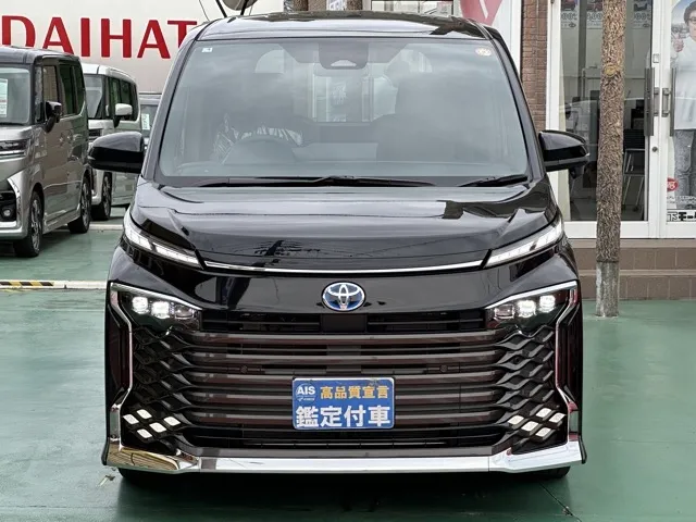 ヴォクシー(トヨタ)ハイブリッドS-Z 7人 プロジェクター式LED DVD登録済未使用車 29