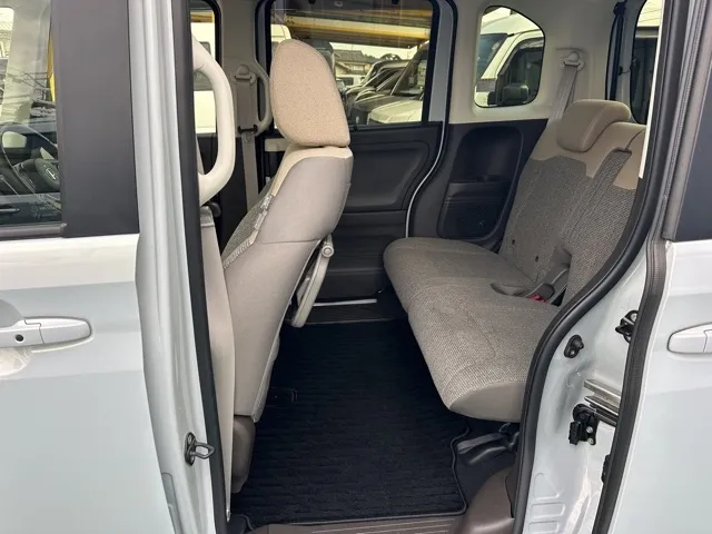N-BOX(ホンダ)Lターボ中古車 4