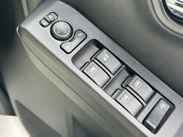 タフト(ダイハツ)Gターボ  ダーククロムベンチャー届出済未使用車 13