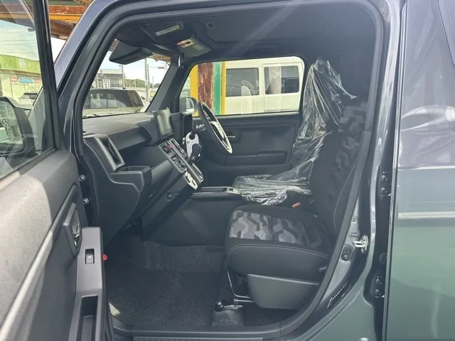 タフト(ダイハツ)Gターボ  ダーククロムベンチャー届出済未使用車 3