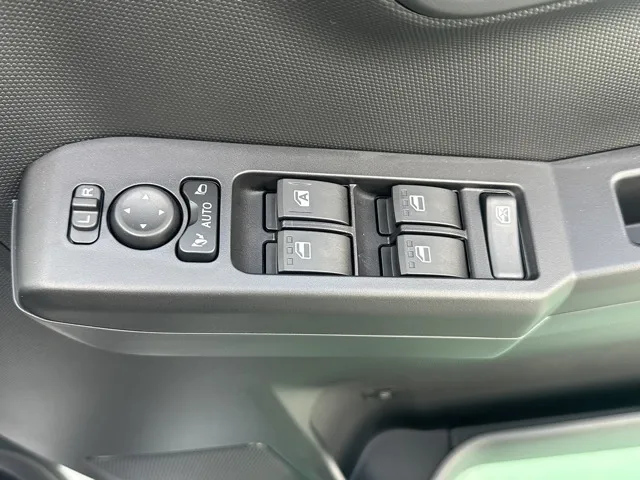 タフト(ダイハツ)Ｇターボ　クロムベンチャー届出済未使用車 12