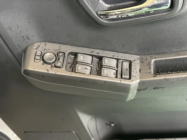 タフト(ダイハツ)G ダーククロムベンチャー届出済未使用車 13