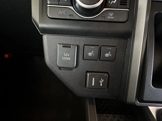 タフト(ダイハツ)G ダーククロムベンチャー届出済未使用車 16