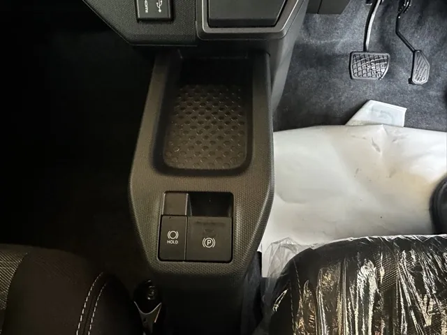 タフト(ダイハツ)Ｇ クロムベンチャー届出済未使用車 17