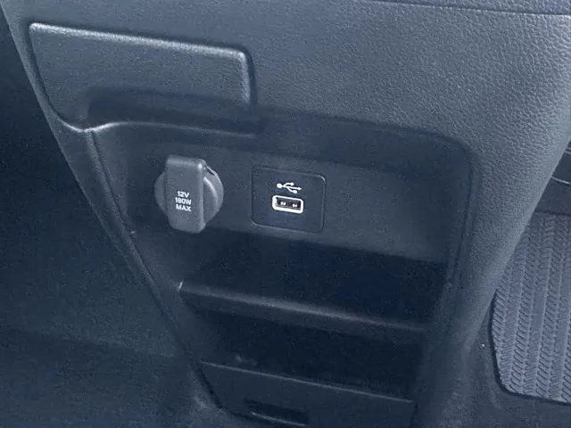 フリード(ホンダ)クロスター 5人乗登録済未使用車 18