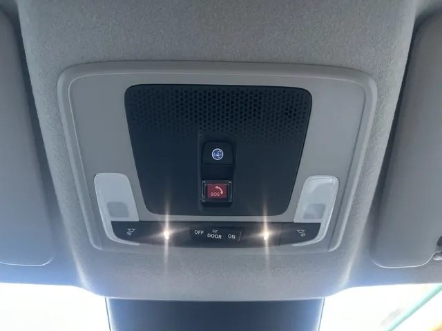 フリード(ホンダ)クロスター 5人乗登録済未使用車 24