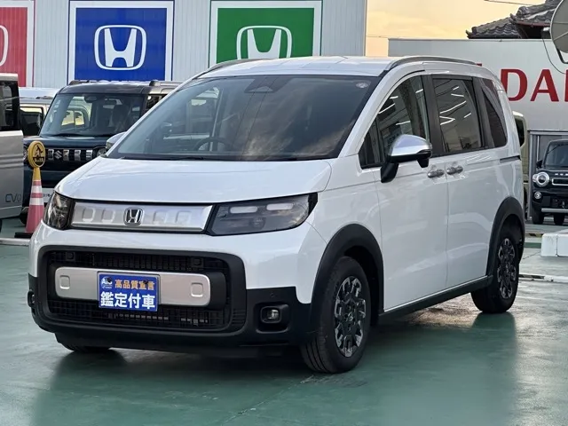 フリード(ホンダ)クロスター 5人乗登録済未使用車 1
