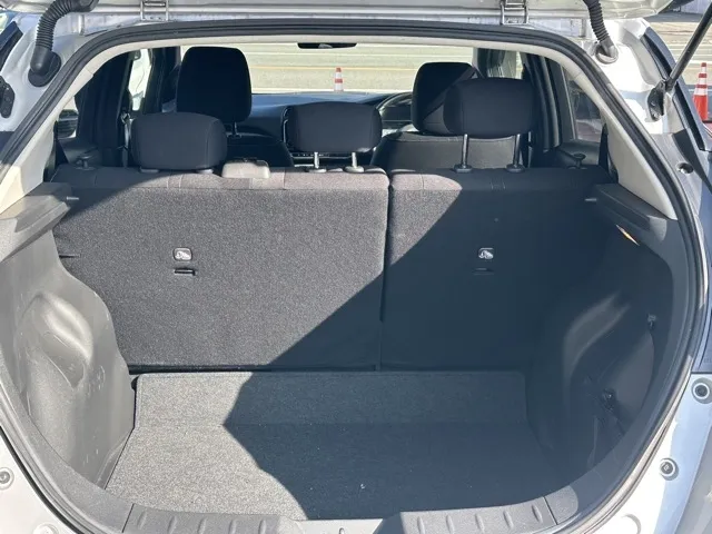 リーフ(ニッサン)Ｘ中古車 9