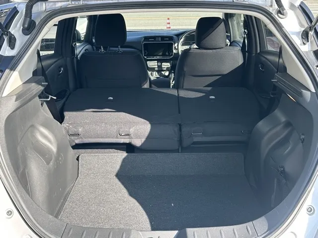 リーフ(ニッサン)Ｘ中古車 10