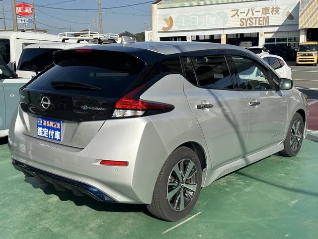 リーフ(ニッサン)Ｘ中古車 12