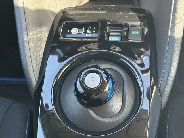 リーフ(ニッサン)Ｘ中古車 21