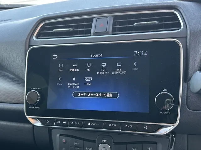 リーフ(ニッサン)アーバンクロム中古車 13