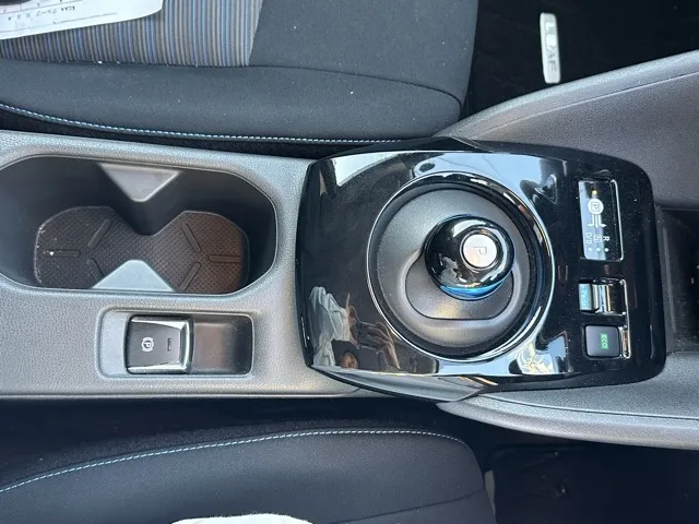 リーフ(ニッサン)アーバンクロム中古車 17