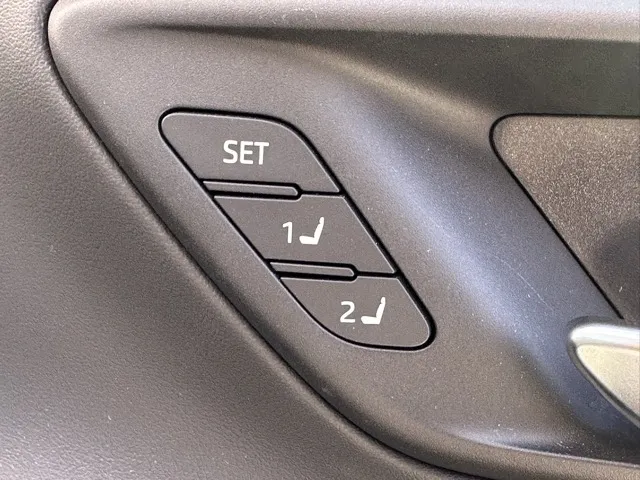 クラウン(トヨタ)G アドバンスド・レザーパッケージディーラ-試乗車 15