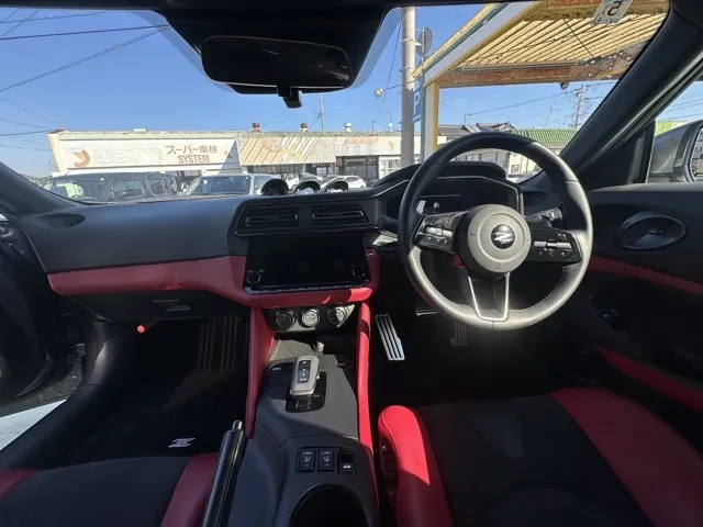 フェアレディZ(ニッサン)バージョンST AT中古車 4