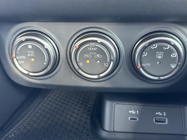 フェアレディZ(ニッサン)ニスモ AT登録済未使用車 18