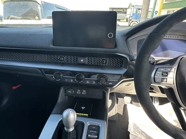 シビック(ホンダ)タイプR レーシングブラックPKG登録済未使用車 14