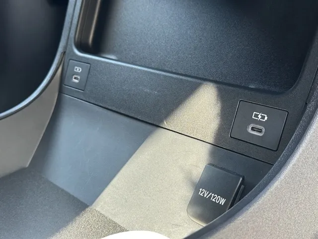 bZ4X(トヨタ)Z 4WD中古車 27