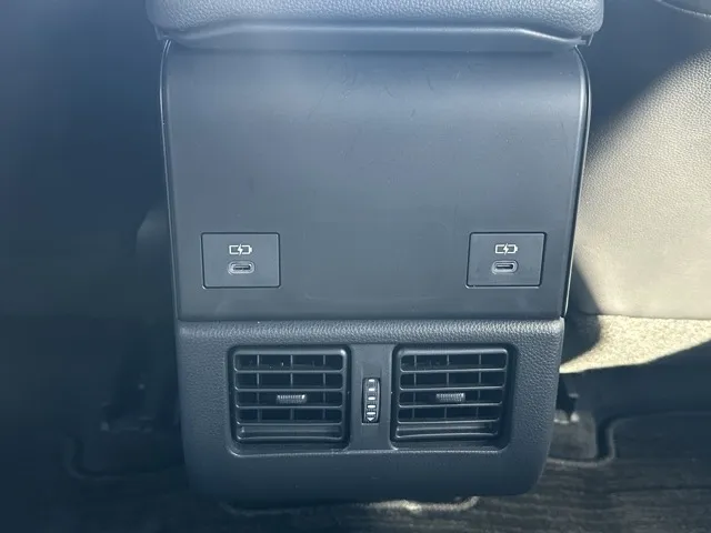 bZ4X(トヨタ)Z 4WD中古車 6