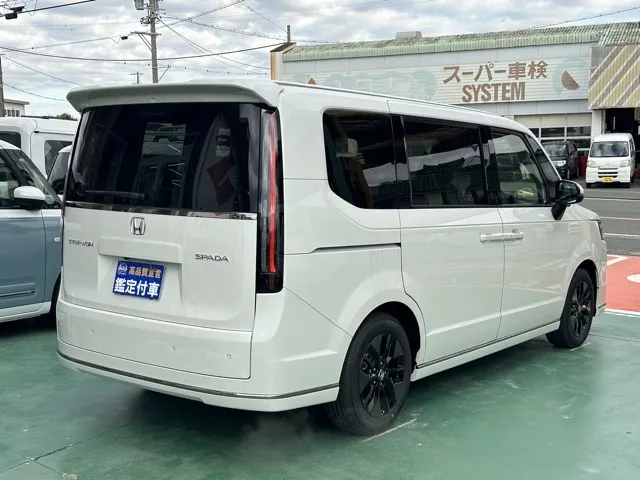 ステップワゴン(ホンダ)スパーダ 7人登録済未使用車 17