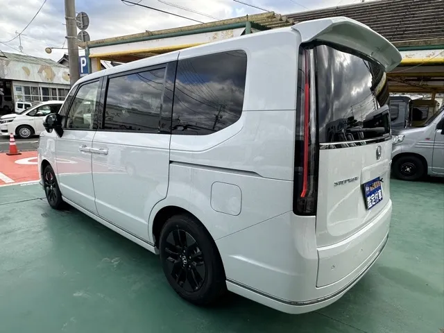 ステップワゴン(ホンダ)スパーダ 7人登録済未使用車 2