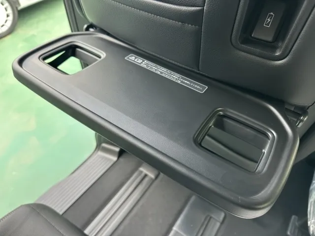 ステップワゴン(ホンダ)スパーダ 7人登録済未使用車 8