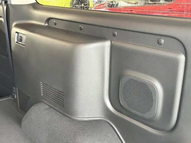 キャラバン(ニッサン)ディーゼル ロング オーテックラインプラスブラックP 左PSD 4WD登録済未使用車 10