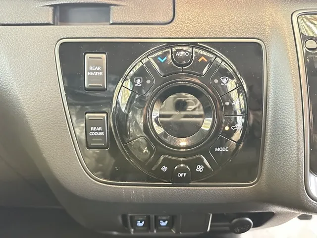 キャラバン(ニッサン)ディーゼル ロング オーテックラインプラスブラックP 左PSD 4WD登録済未使用車 20